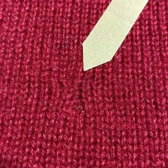 Woolrich 100% Wool Red V Neck Embroidered Woman’s Sweater Size Small.  “Ruby”. - Picture 13 of 13